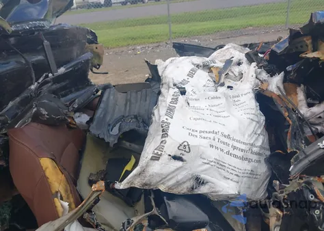 2017 Subaru Outback 3.6R Touring z USA, uszkodzony, nr VIN 4S4BSETC7H3339091